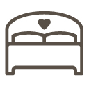 King-size bed 